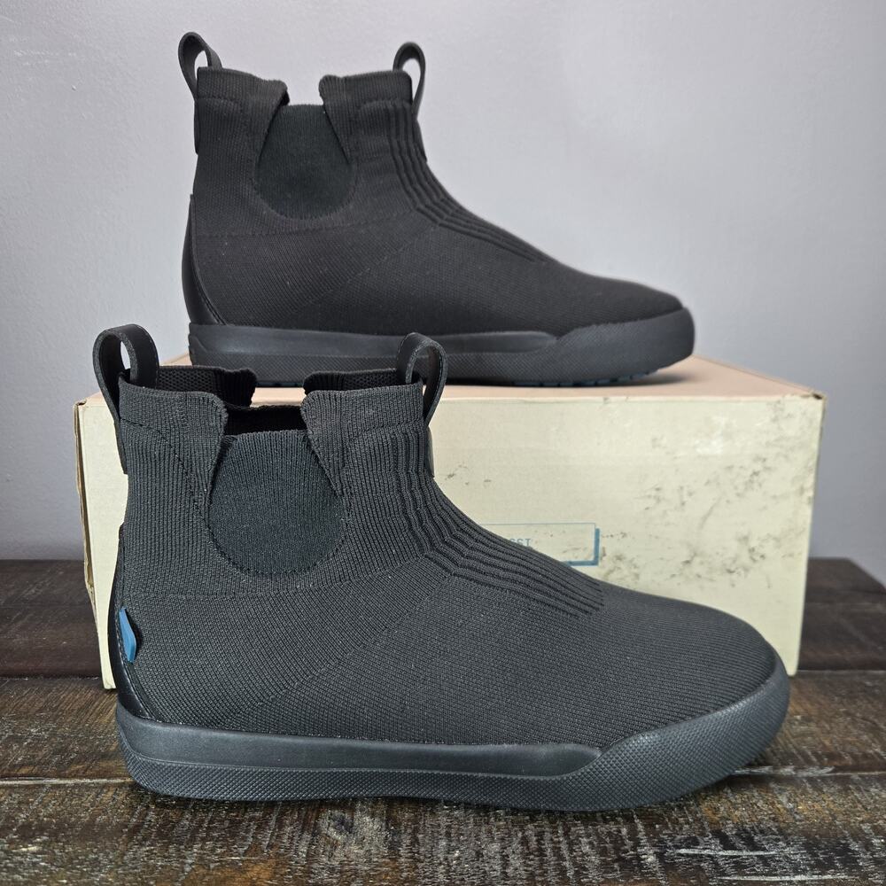 NEW Vessi Weekend Chelsea Mens Size 12 Waterproof Shoes Asphalt Black Black
